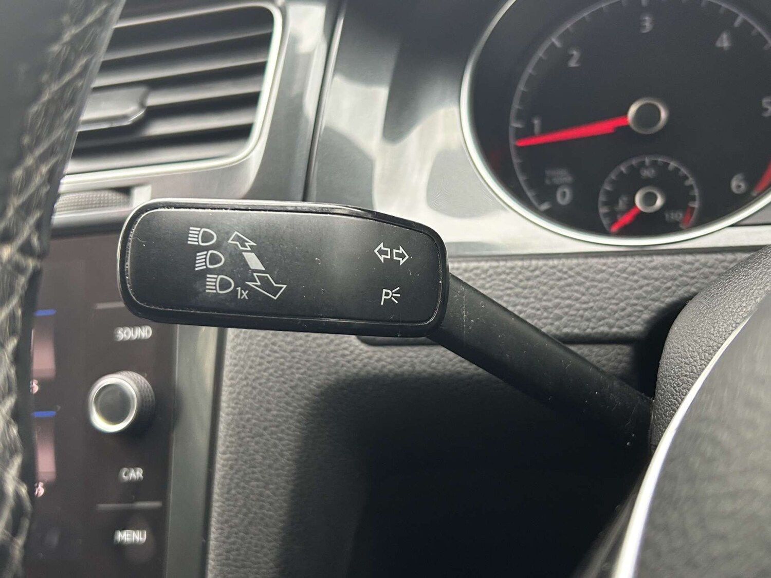 Used Volkswagen Golf 2017 for sale - 78106679: Photo 32