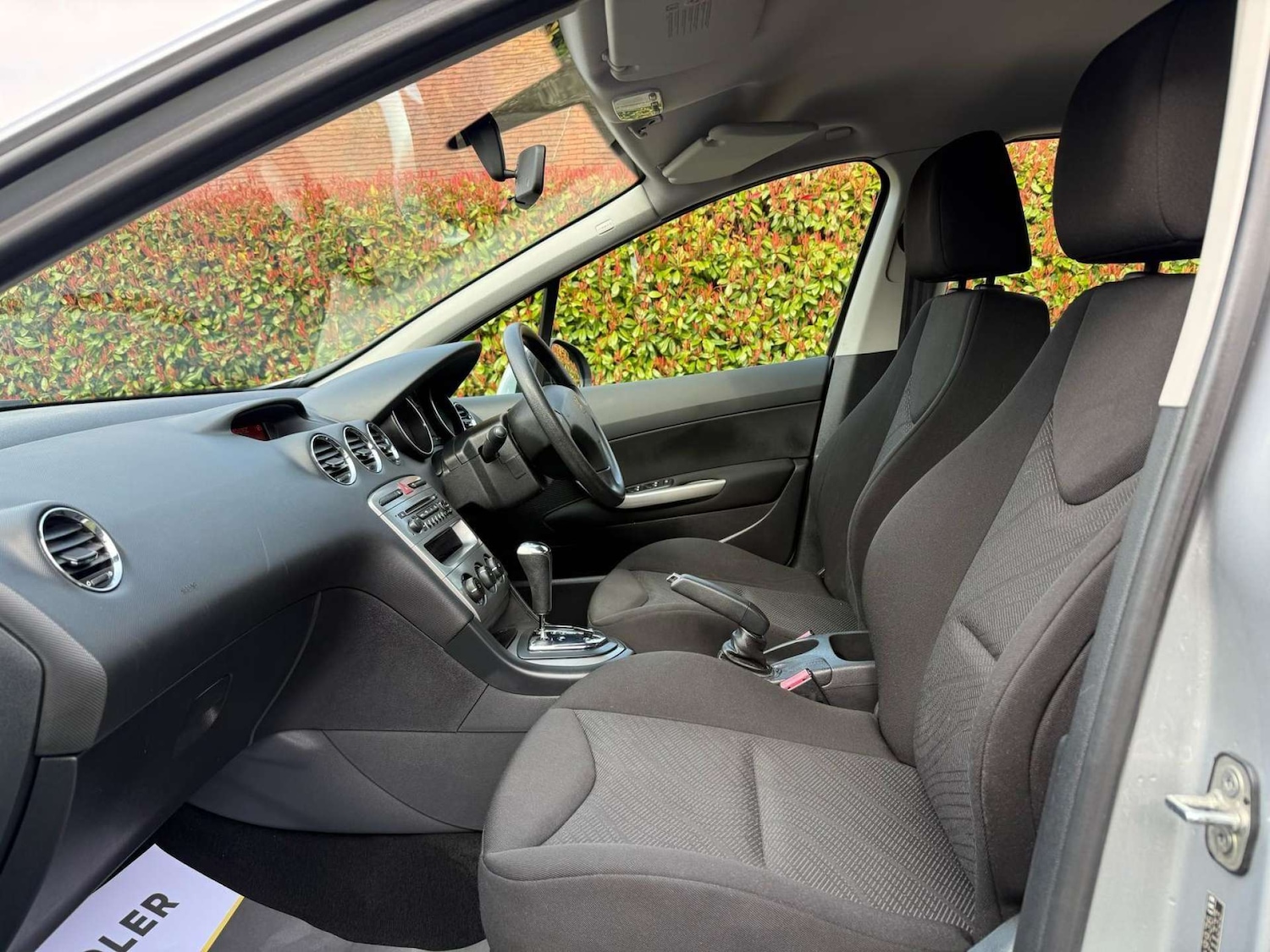 Used Peugeot 308 2010 for sale - 76565669: Photo 17