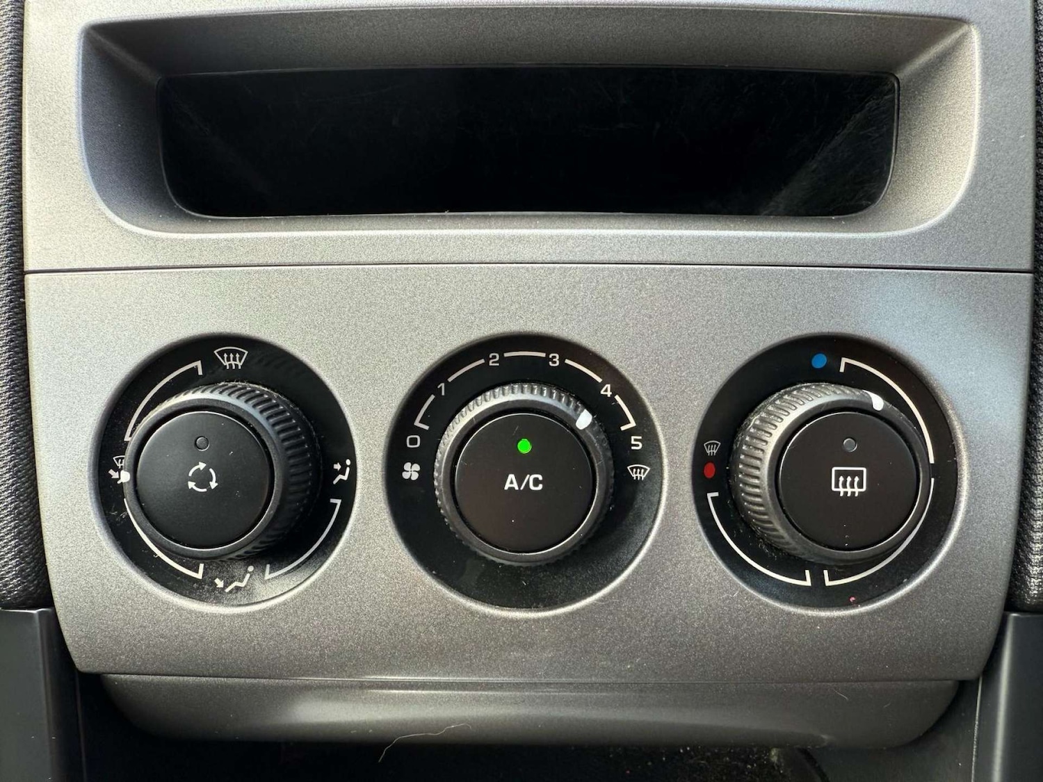 Used Peugeot 308 2010 for sale - 76565669: Photo 32