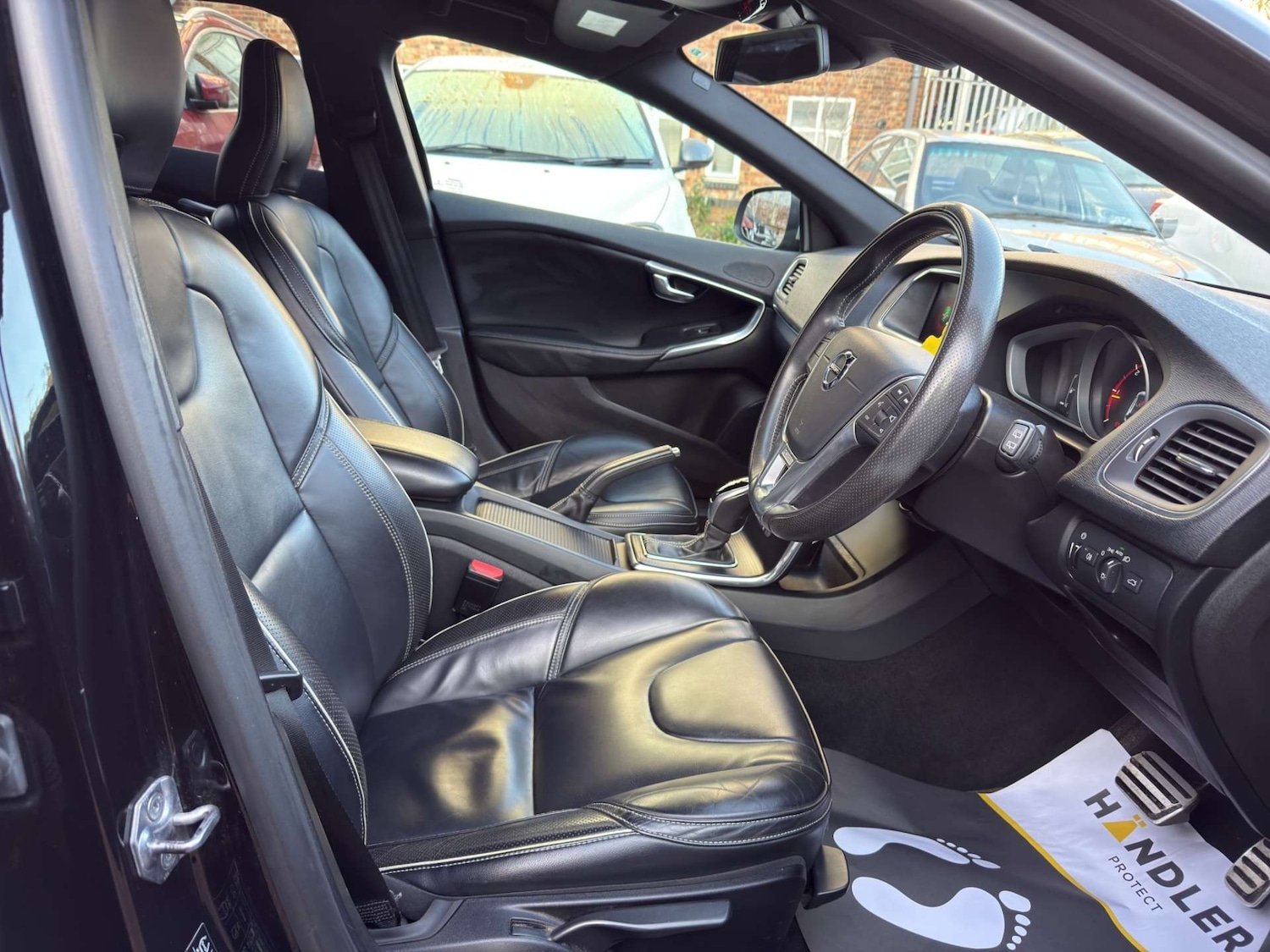 Used Volvo V40 2017 for sale - 76949884: Photo 12