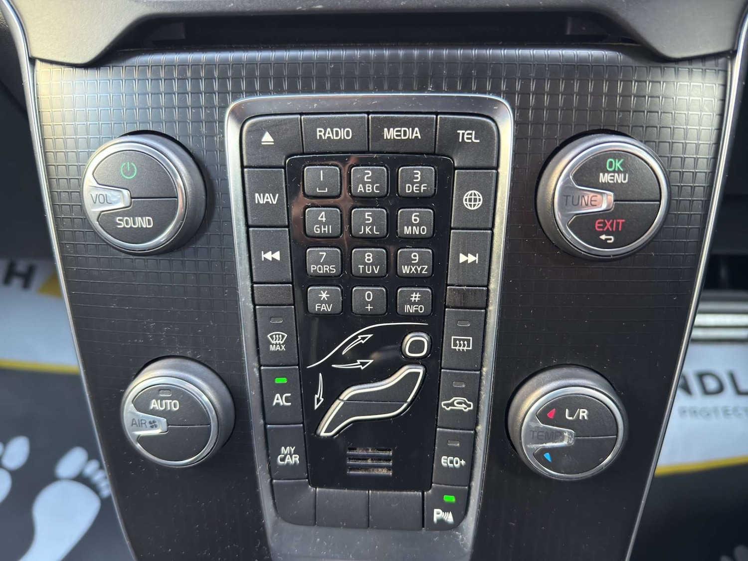 Used Volvo V40 2017 for sale - 76949884: Photo 29