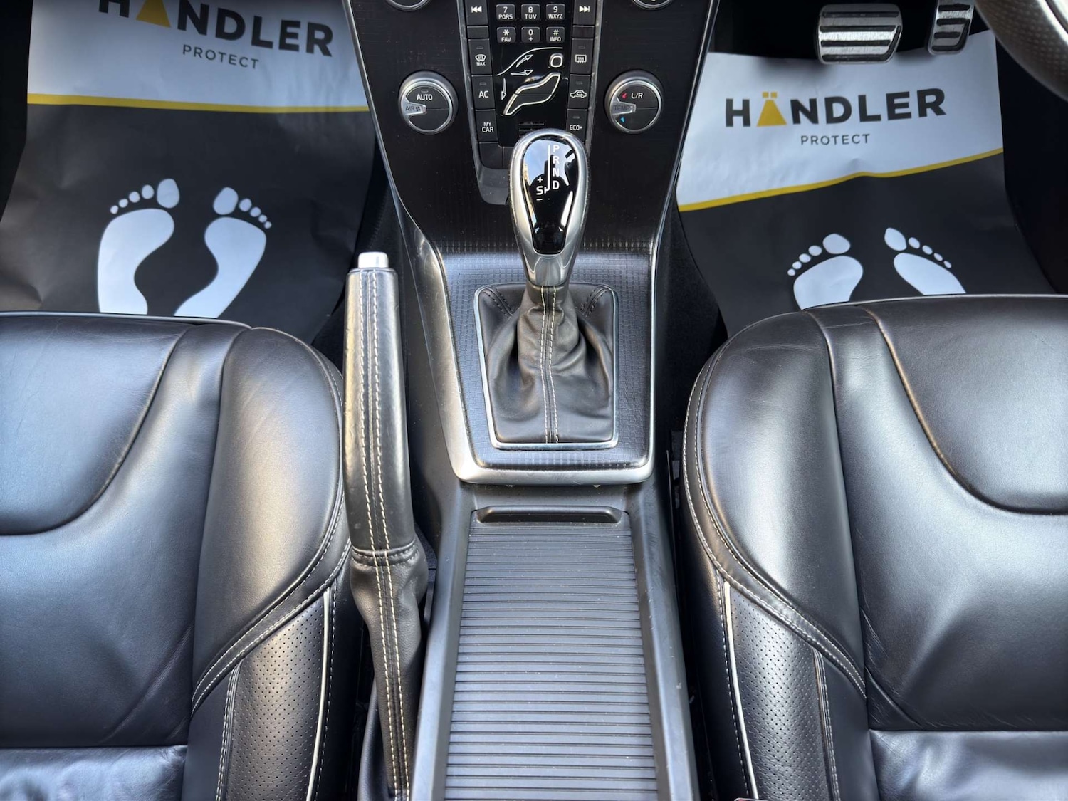 Used Volvo V40 2017 for sale - 76949884: Photo 39