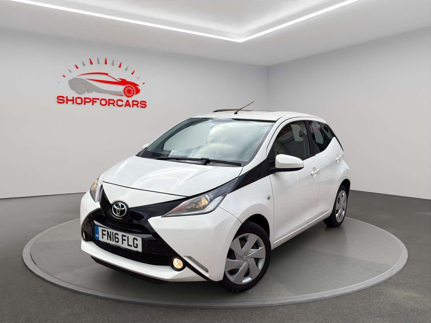 Used Toyota AYGO 2016 for sale - 76393359: Photo 11