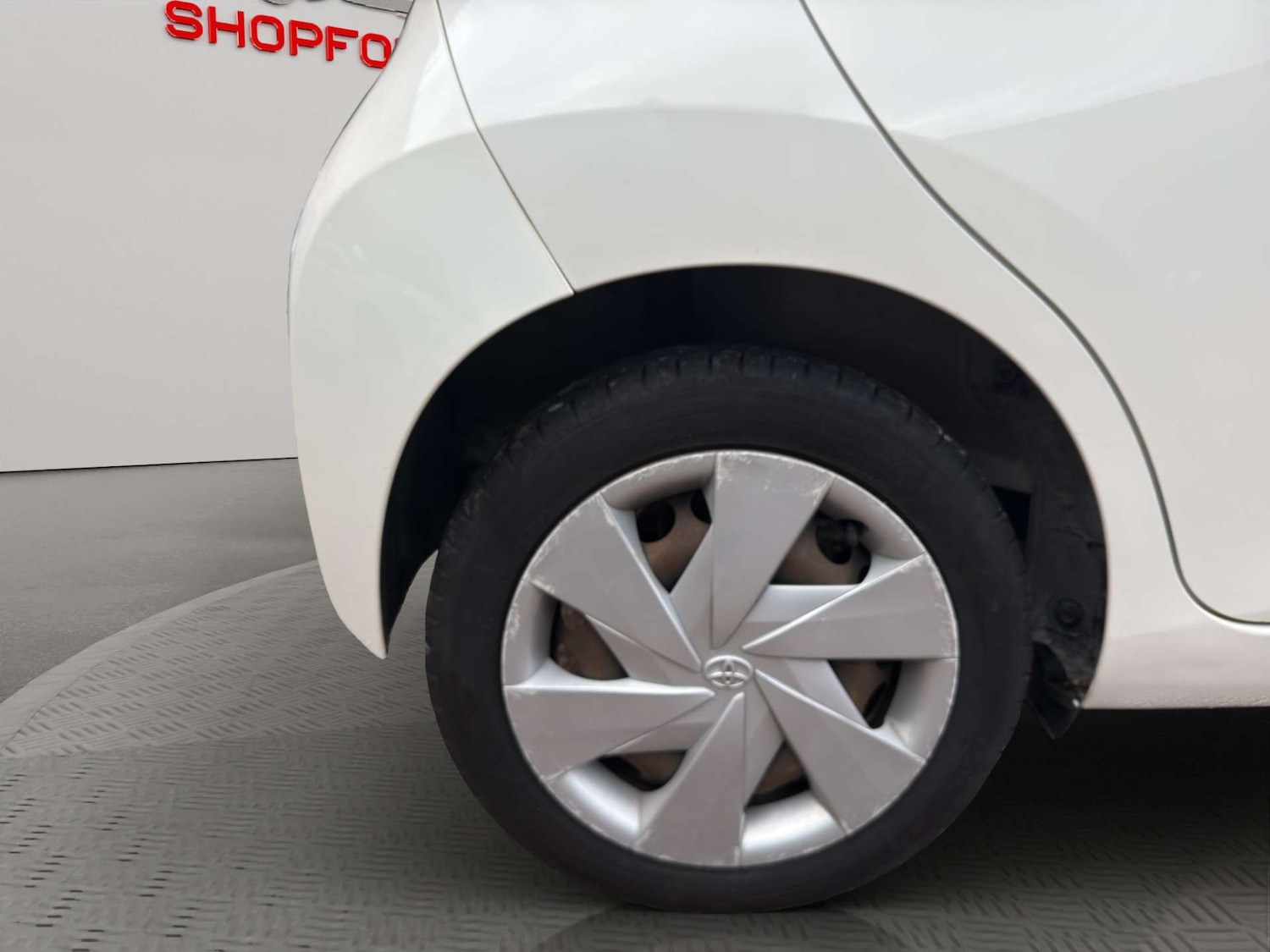 Used Toyota AYGO 2016 for sale - 76393359: Photo 13