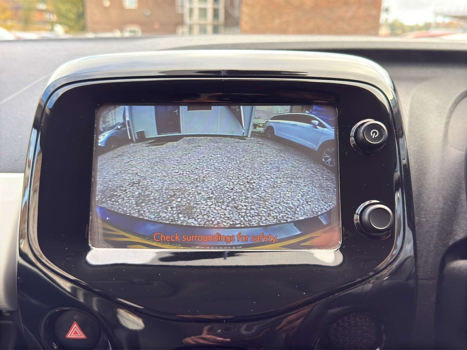 Used Toyota AYGO 2016 for sale - 76393359: Photo 25