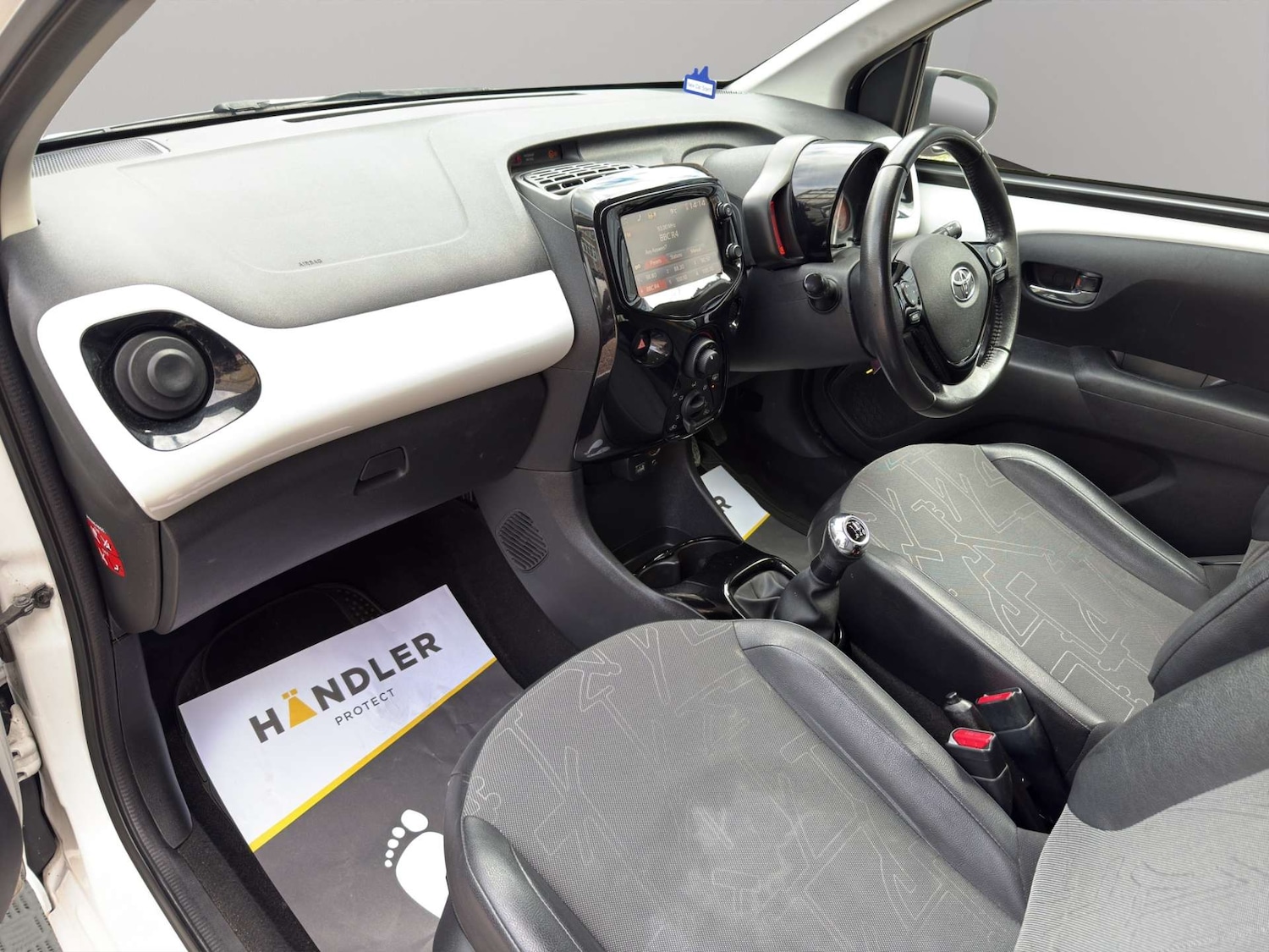 Used Toyota AYGO 2016 for sale - 76393359: Photo 38