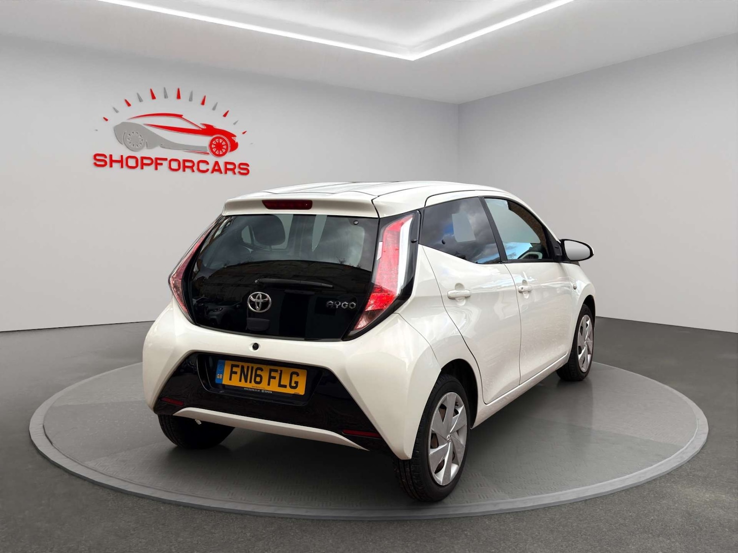 Used Toyota AYGO 2016 for sale - 76393359: Photo 5