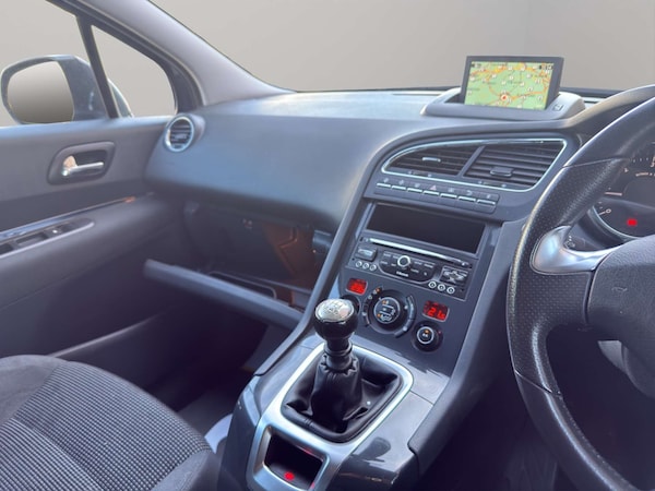 Used Peugeot 5008 2016 for sale - 76143231: Photo 14