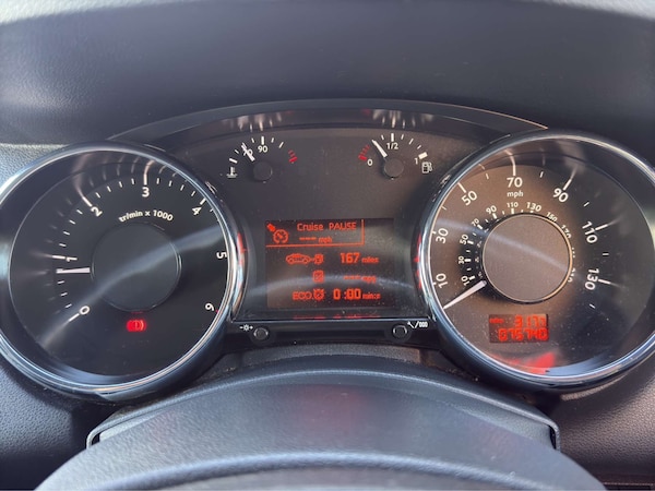 Used Peugeot 5008 2016 for sale - 76143231: Photo 29