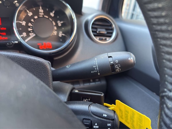 Used Peugeot 5008 2016 for sale - 76143231: Photo 37