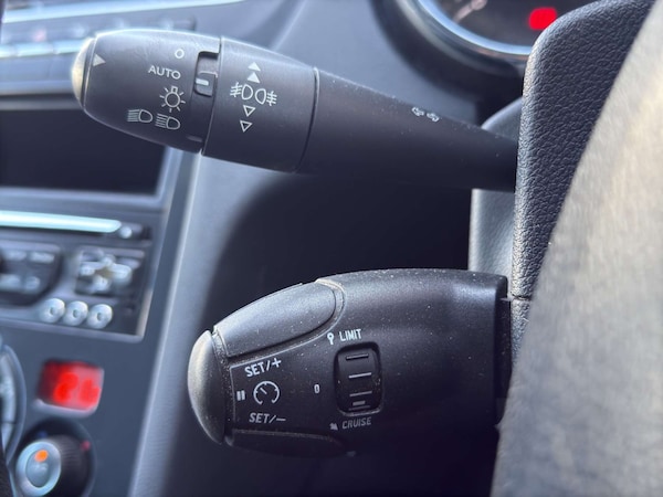 Used Peugeot 5008 2016 for sale - 76143231: Photo 39