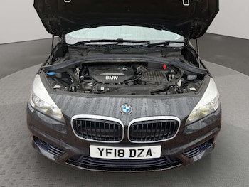 Used BMW 2 Series 2018 for sale - 77477807: Photo