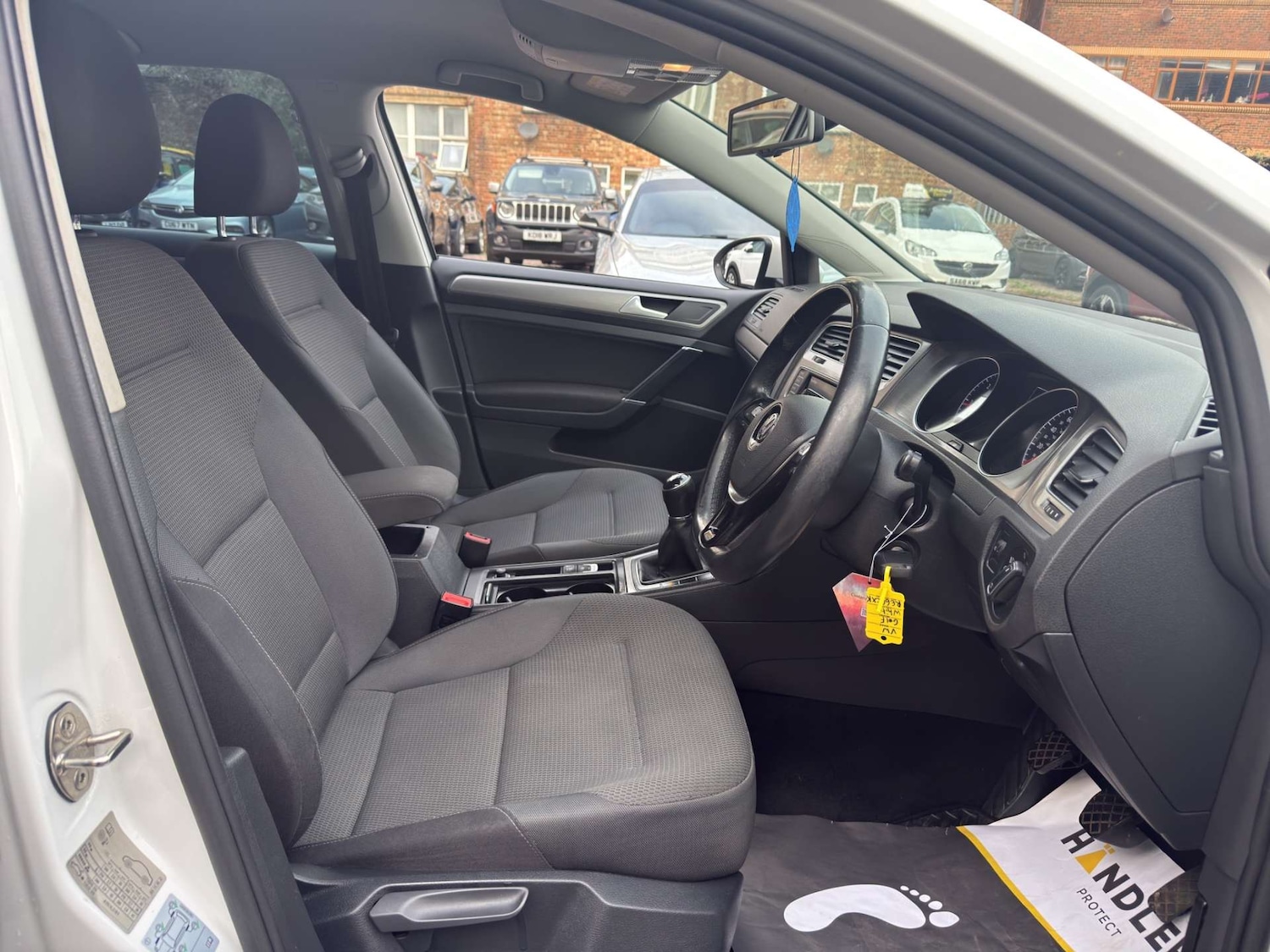 Used Volkswagen Golf 2016 for sale - 76896357: Photo 12