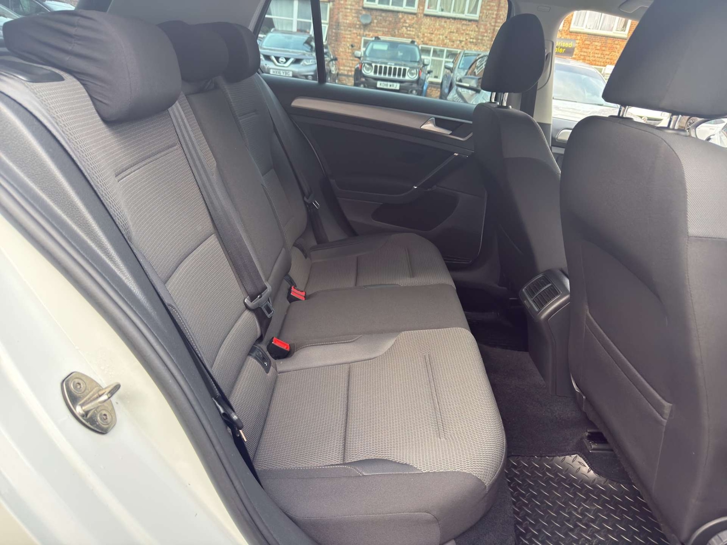 Used Volkswagen Golf 2016 for sale - 76896357: Photo 14