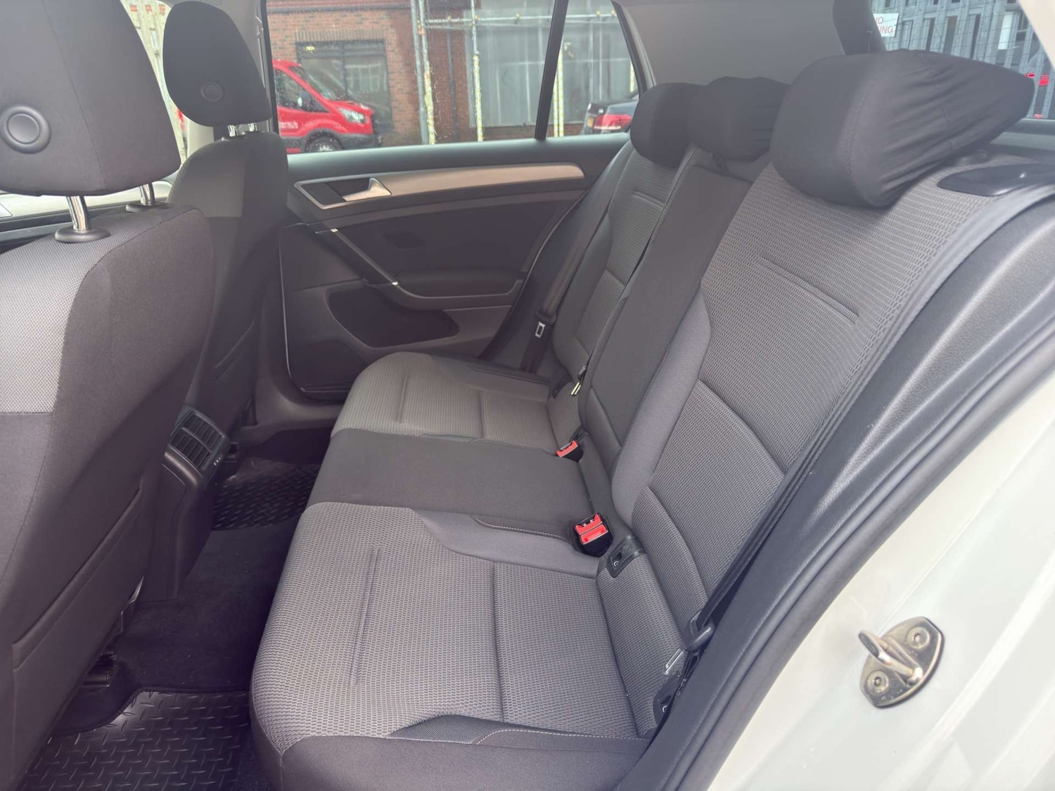 Used Volkswagen Golf 2016 for sale - 76896357: Photo 19