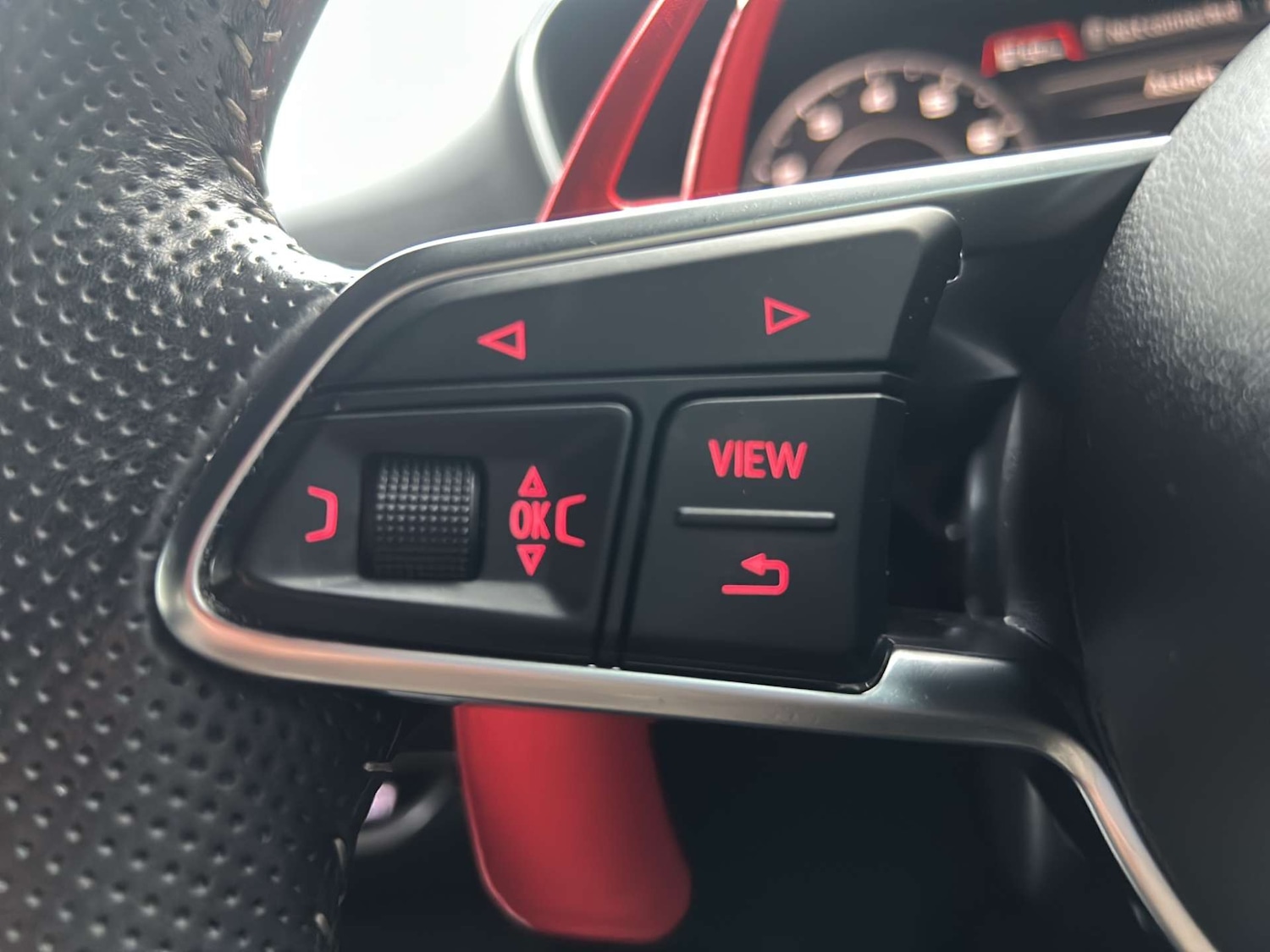 Used Audi TT 2015 for sale - 76642932: Photo 24