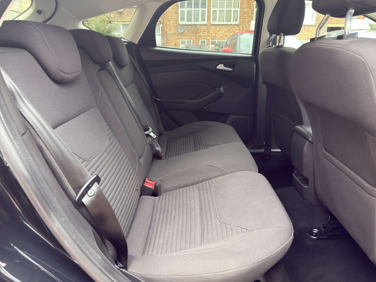 Used Ford Focus 2015 for sale - 76313289: Photo 16