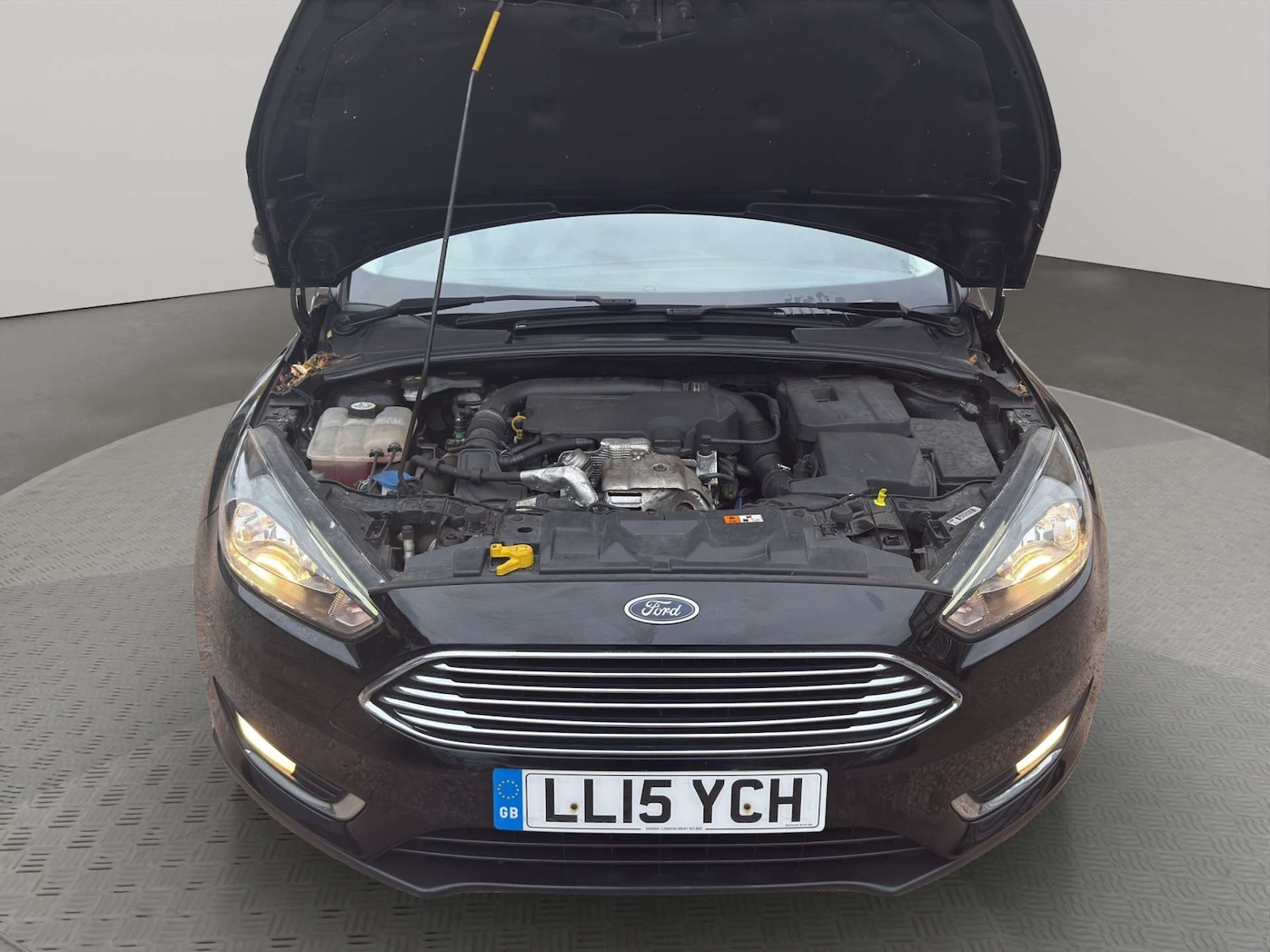 Used Ford Focus 2015 for sale - 76313289: Photo 2