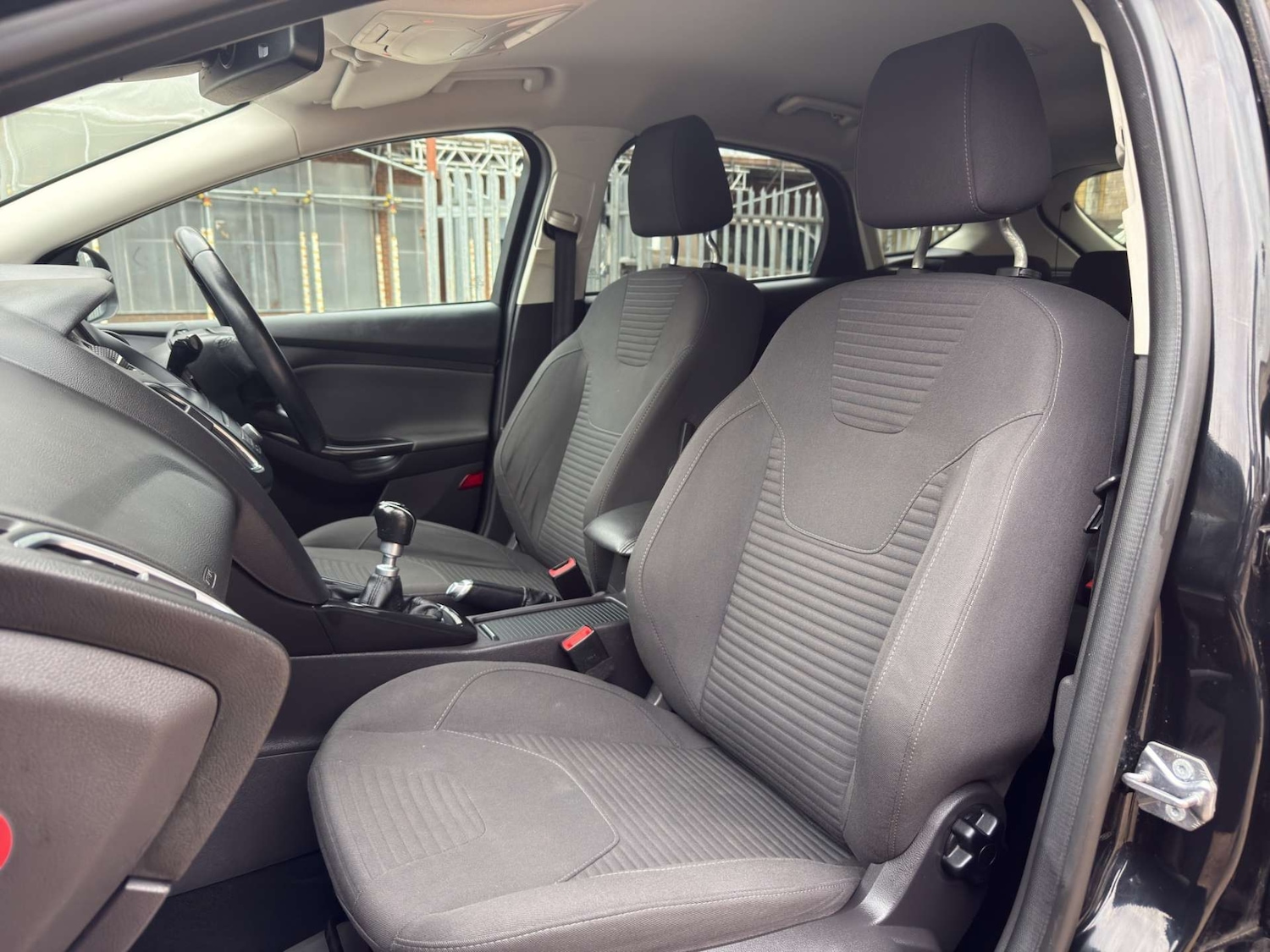 Used Ford Focus 2015 for sale - 76313289: Photo 20