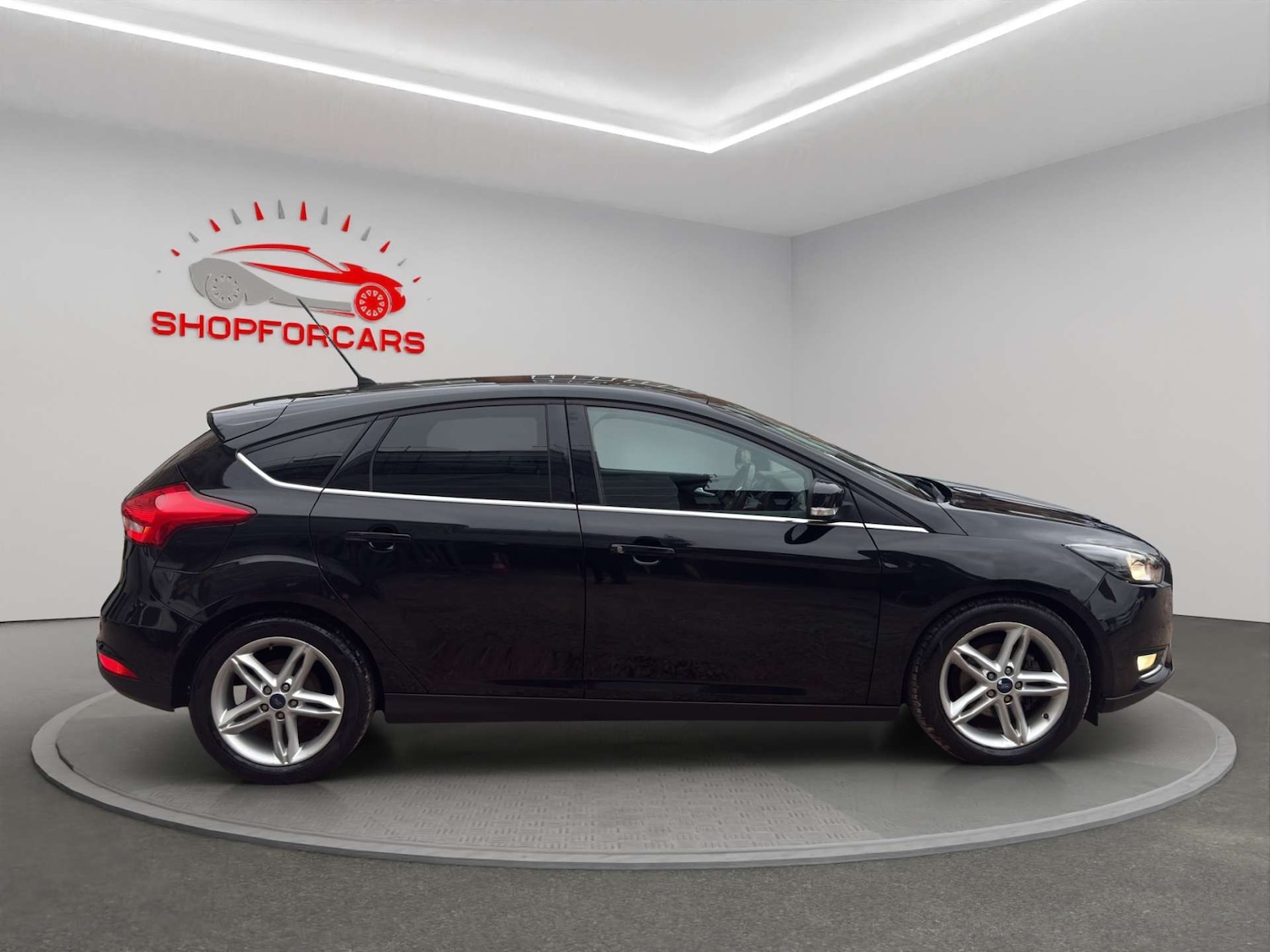 Used Ford Focus 2015 for sale - 76313289: Photo 4