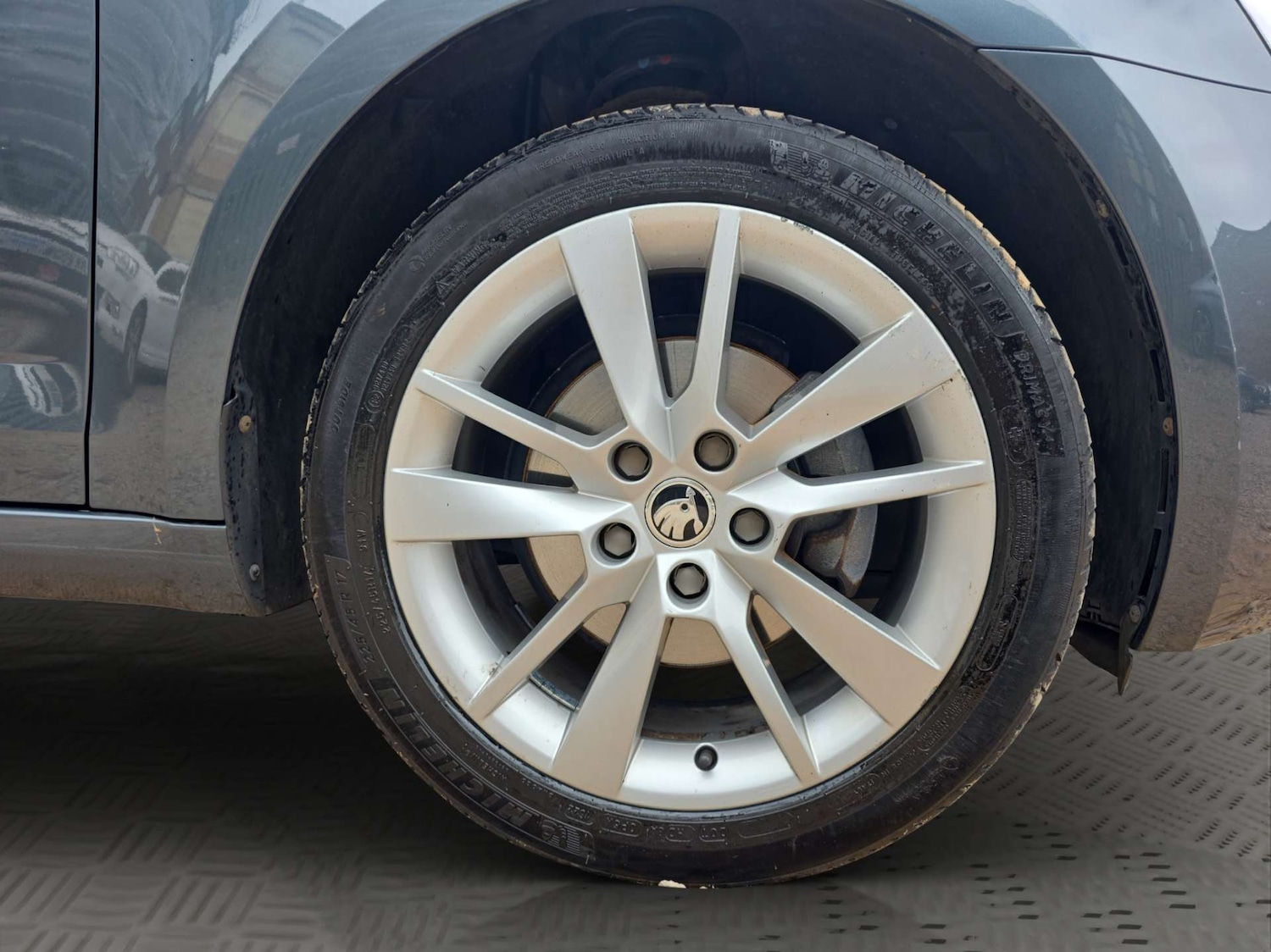 Vehicle 5