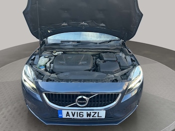 Used Volvo V40 2016 for sale - 77717777: Photo
