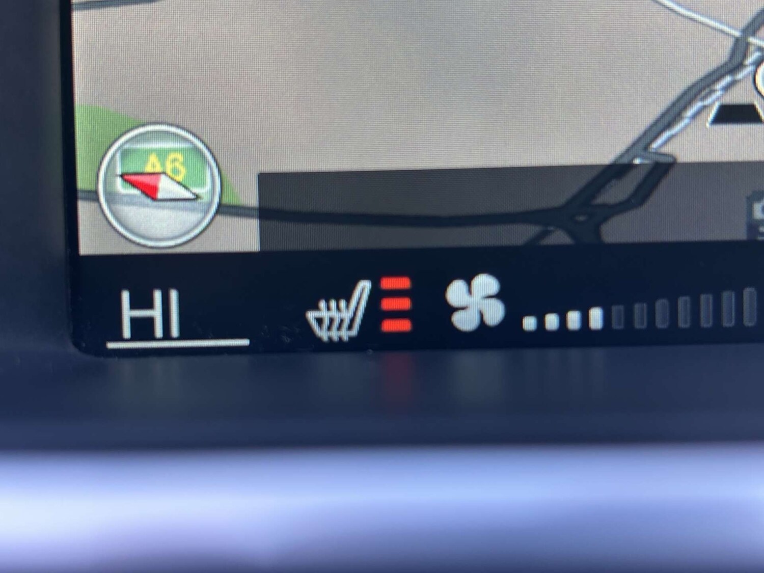 Used Volvo V40 2016 for sale - 77717777: Photo 32