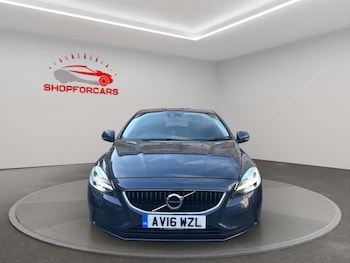 Used Volvo V40 2016 for sale - 77717777: Photo