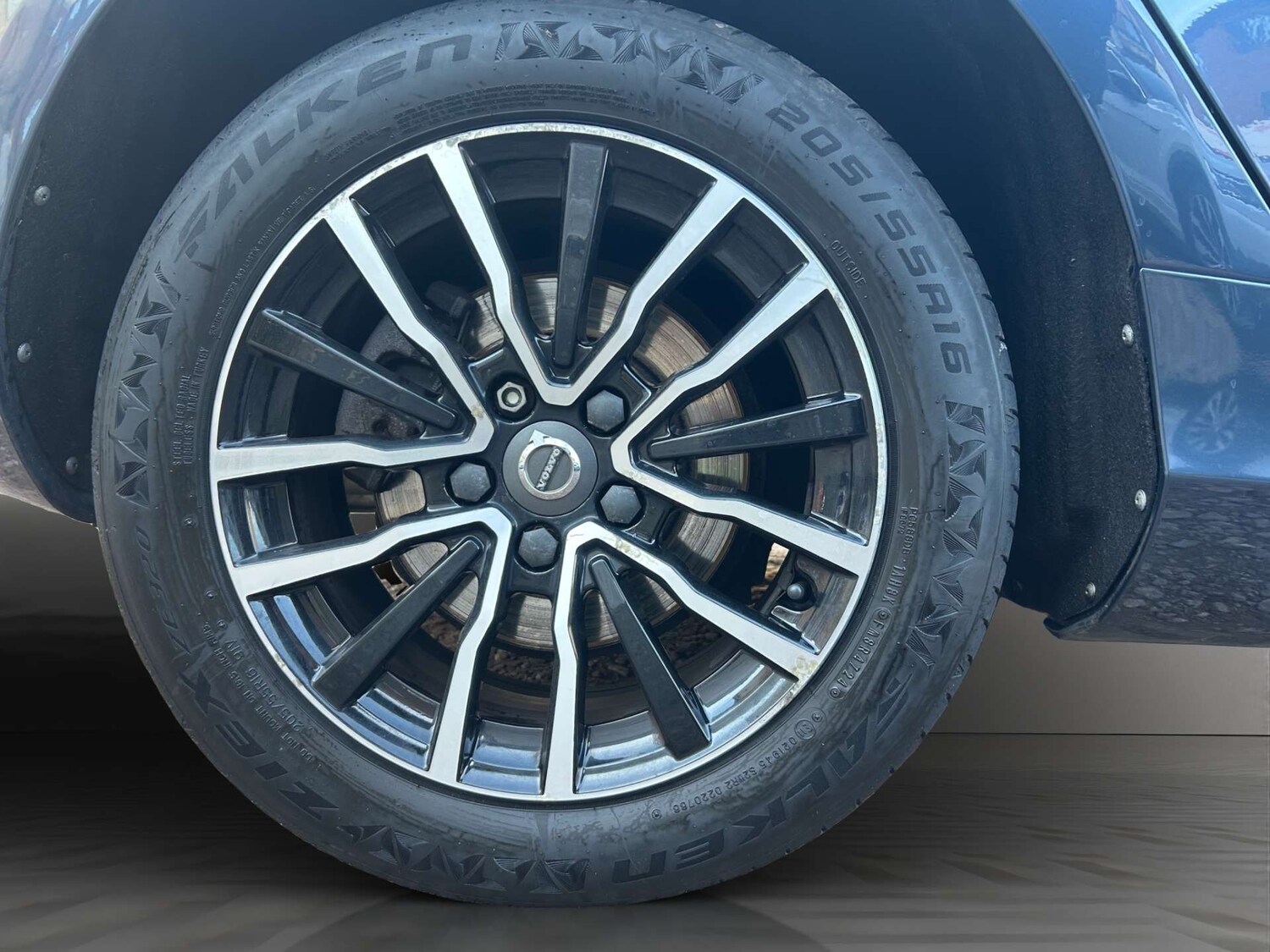 Used Volvo V40 2016 for sale - 77717777: Photo 42