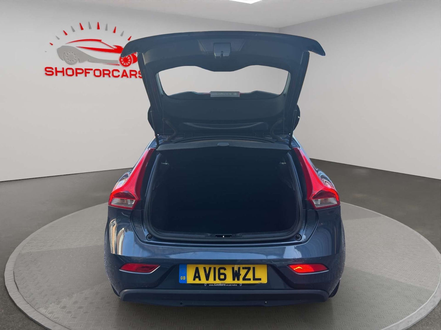 Used Volvo V40 2016 for sale - 77717777: Photo 7