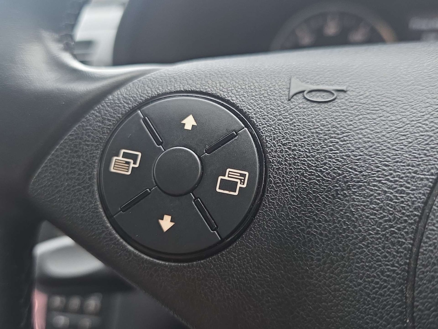 Used Mercedes-Benz CLC Class 2010 for sale - 77047455: Photo 27