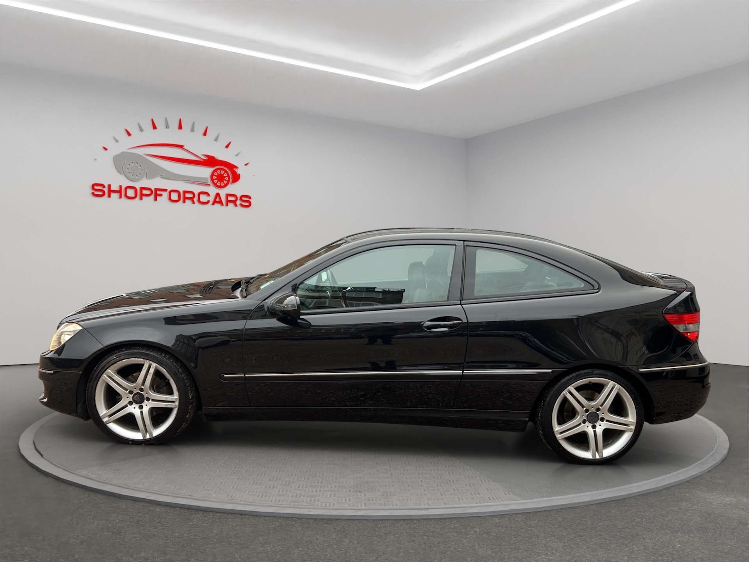 Used Mercedes-Benz CLC Class 2010 for sale - 77047455: Photo 9