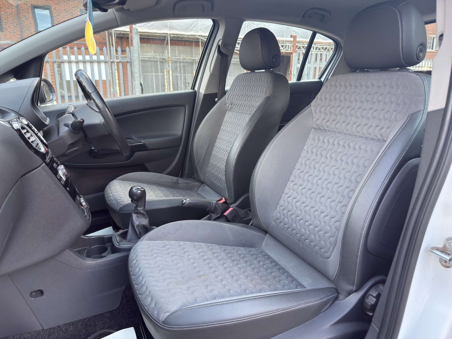 Vauxhall Corsa 2014 - 1.2 SE CDTI ecoFLEX 73 5dr - Image 19