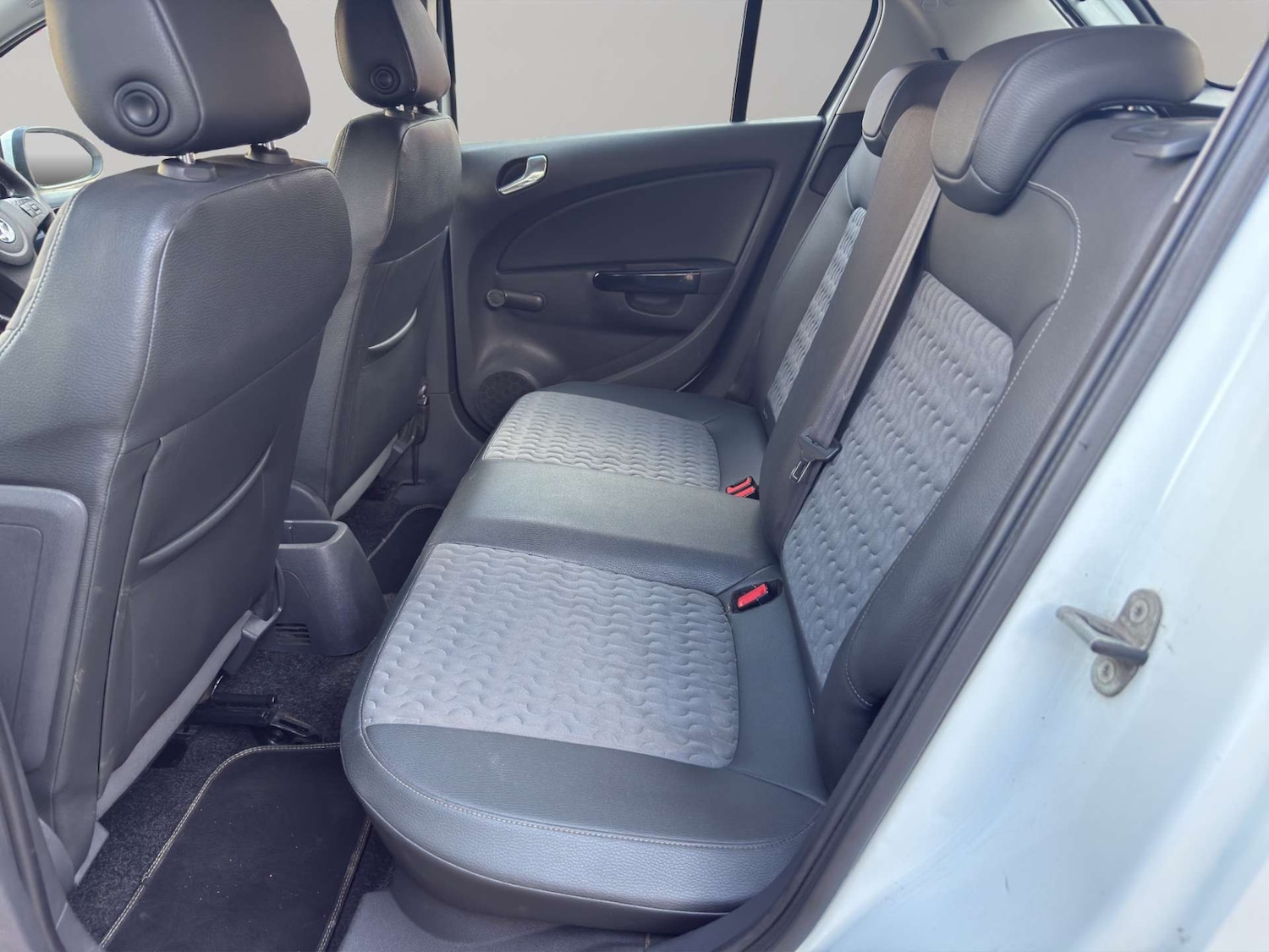 Vauxhall Corsa 2014 - 1.2 SE CDTI ecoFLEX 73 5dr - Image 20