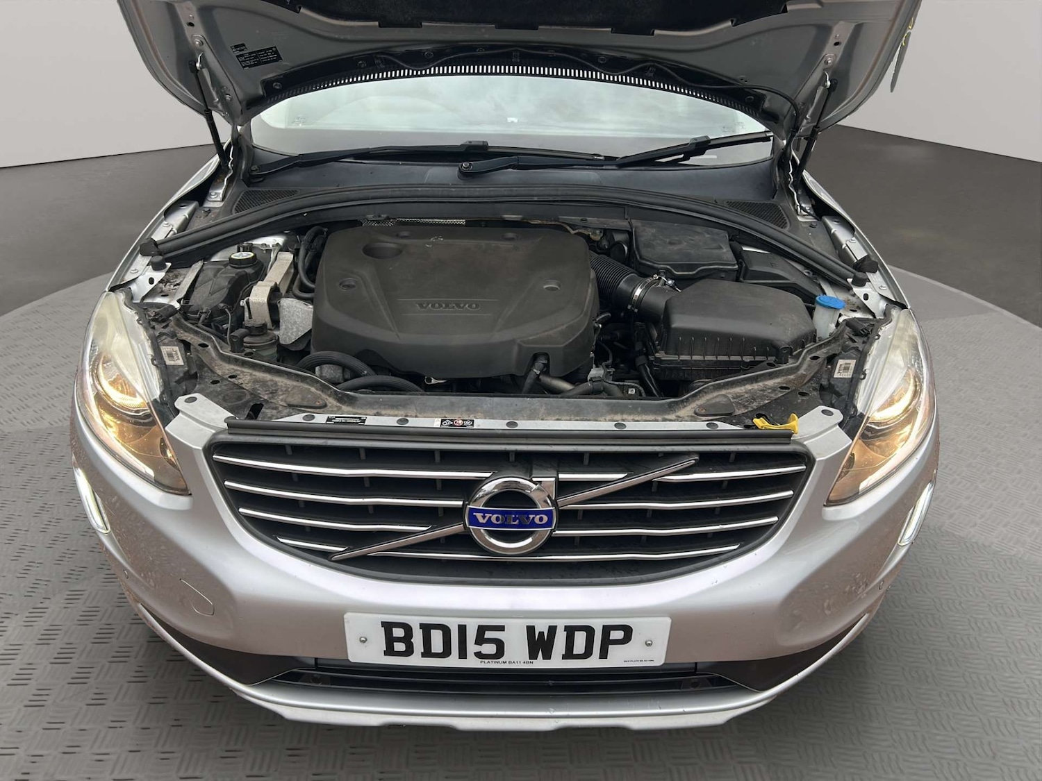 Used Volvo XC60 2015 for sale - 76629686: Photo 3