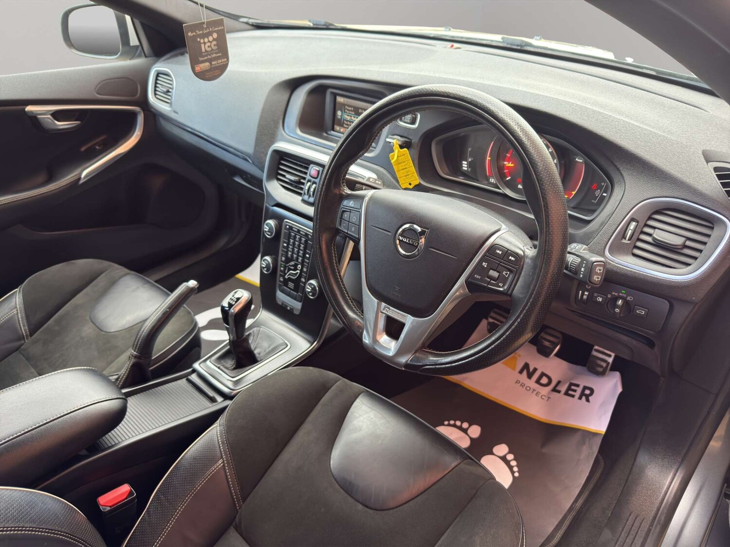 Used Volvo V40 2017 for sale - 77551275: Photo 11