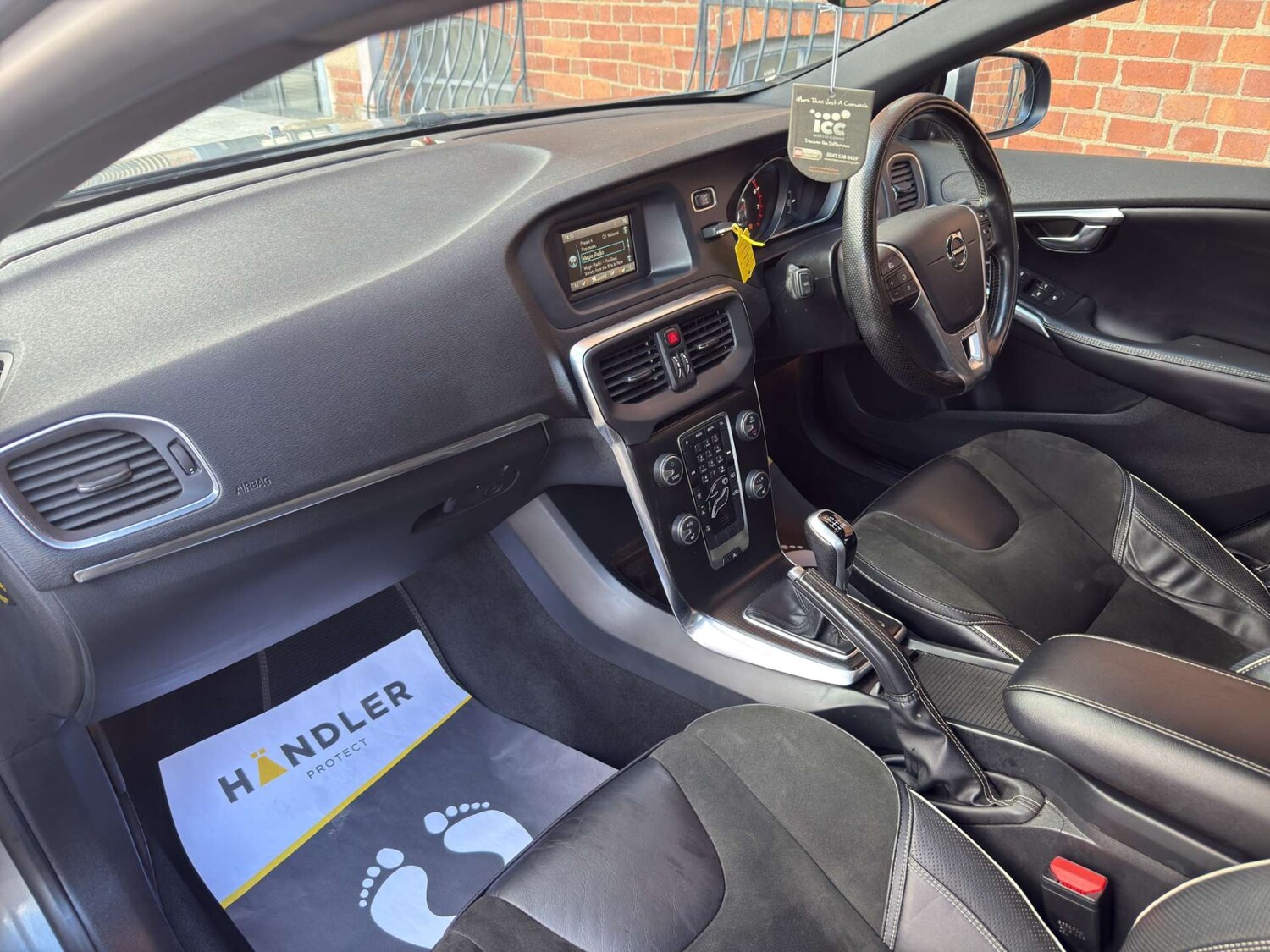 Used Volvo V40 2017 for sale - 77551275: Photo 12