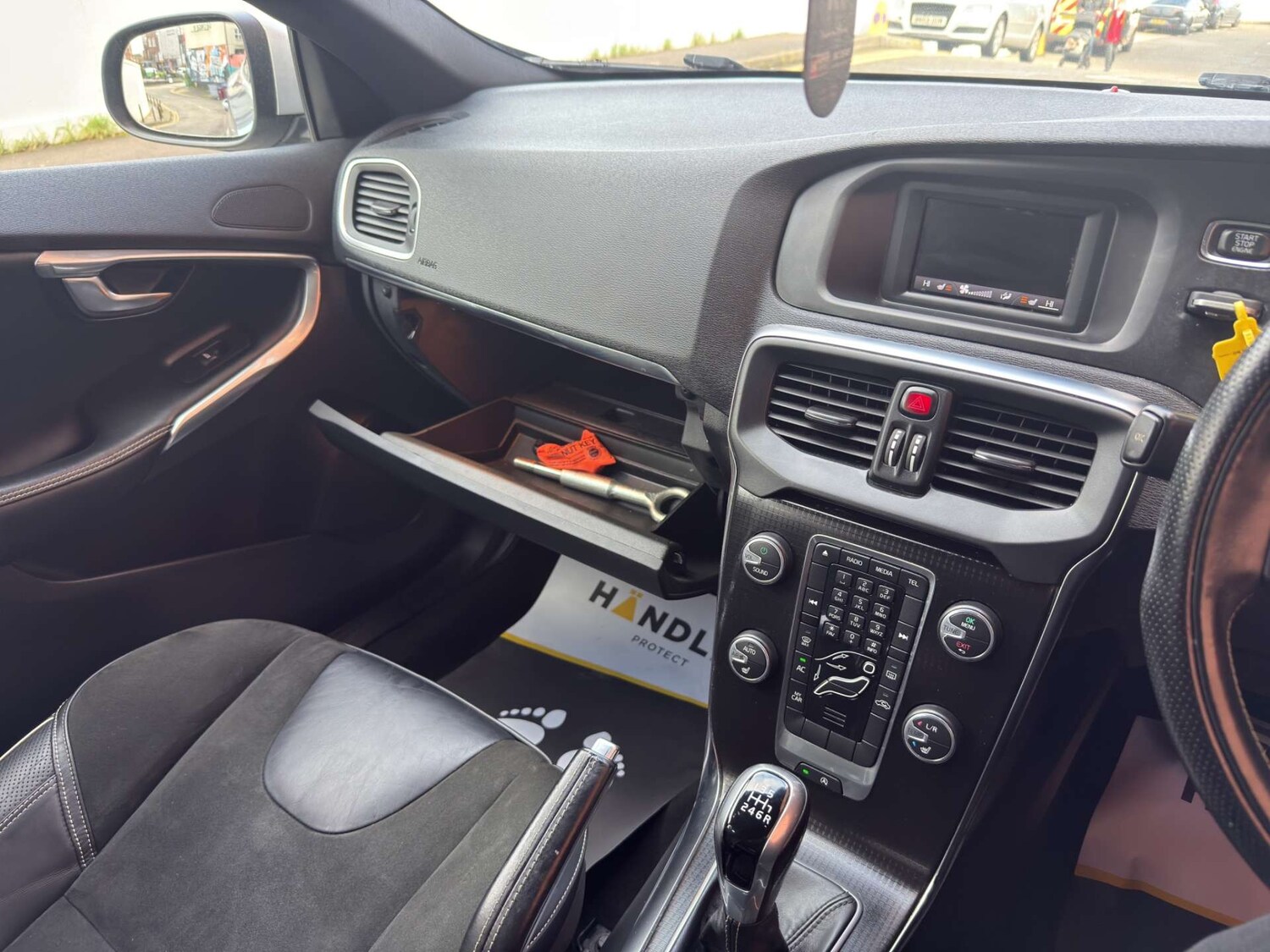 Used Volvo V40 2017 for sale - 77551275: Photo 15