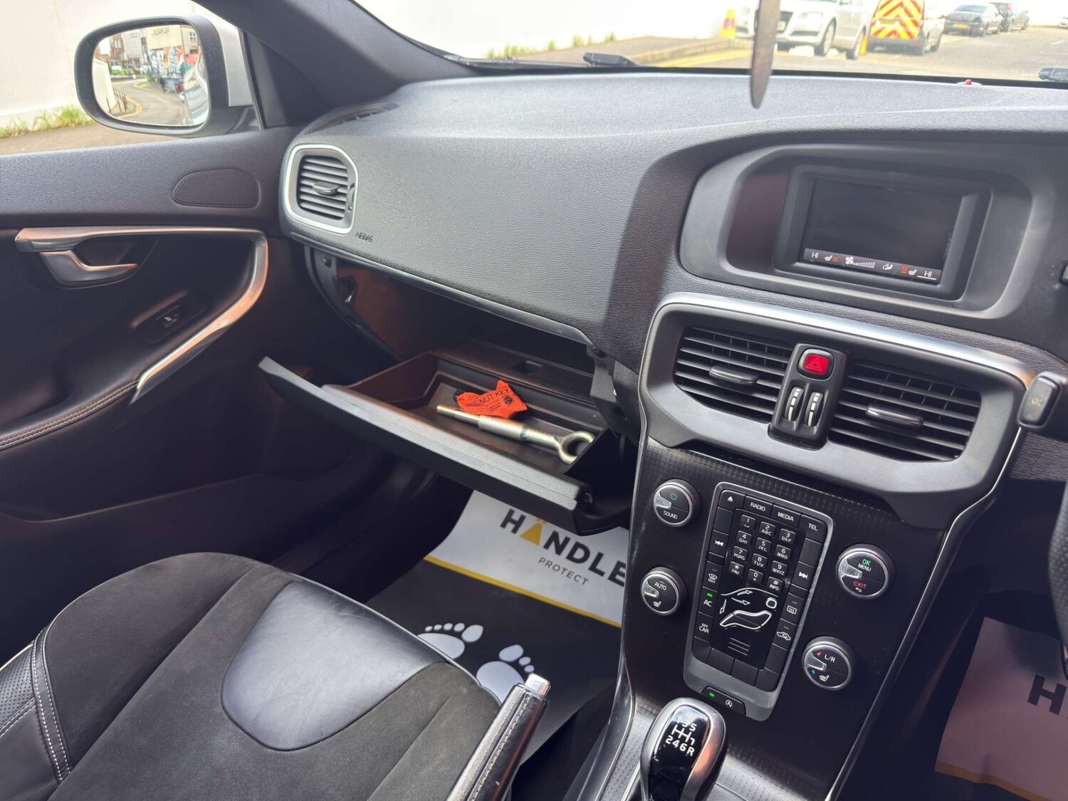 Used Volvo V40 2017 for sale - 77551275: Photo 17