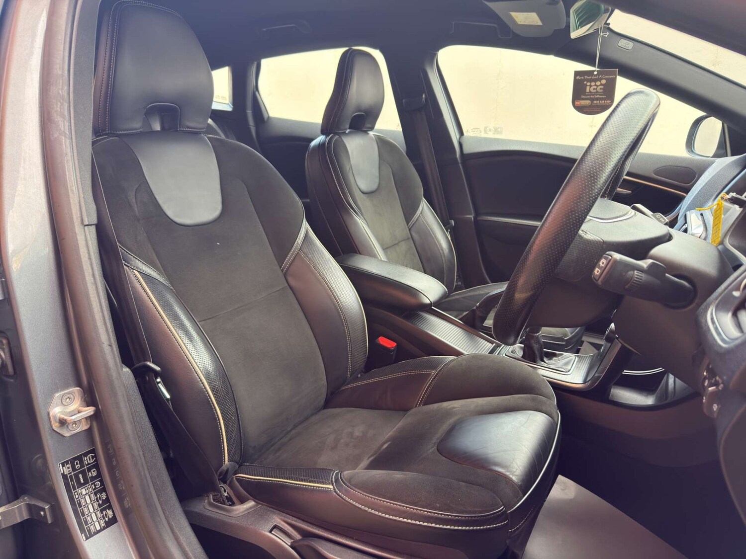 Used Volvo V40 2017 for sale - 77551275: Photo 18