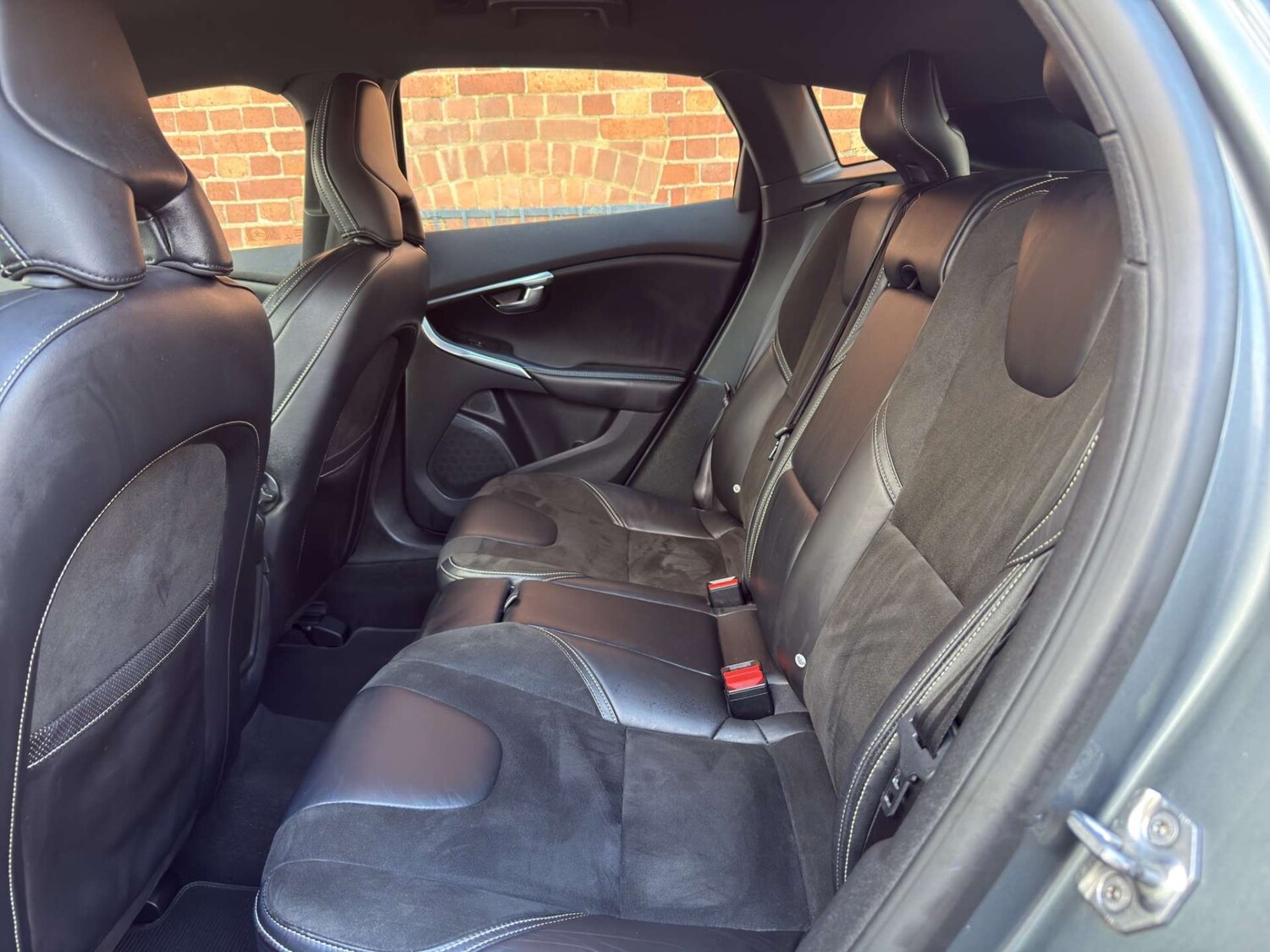 Used Volvo V40 2017 for sale - 77551275: Photo 22