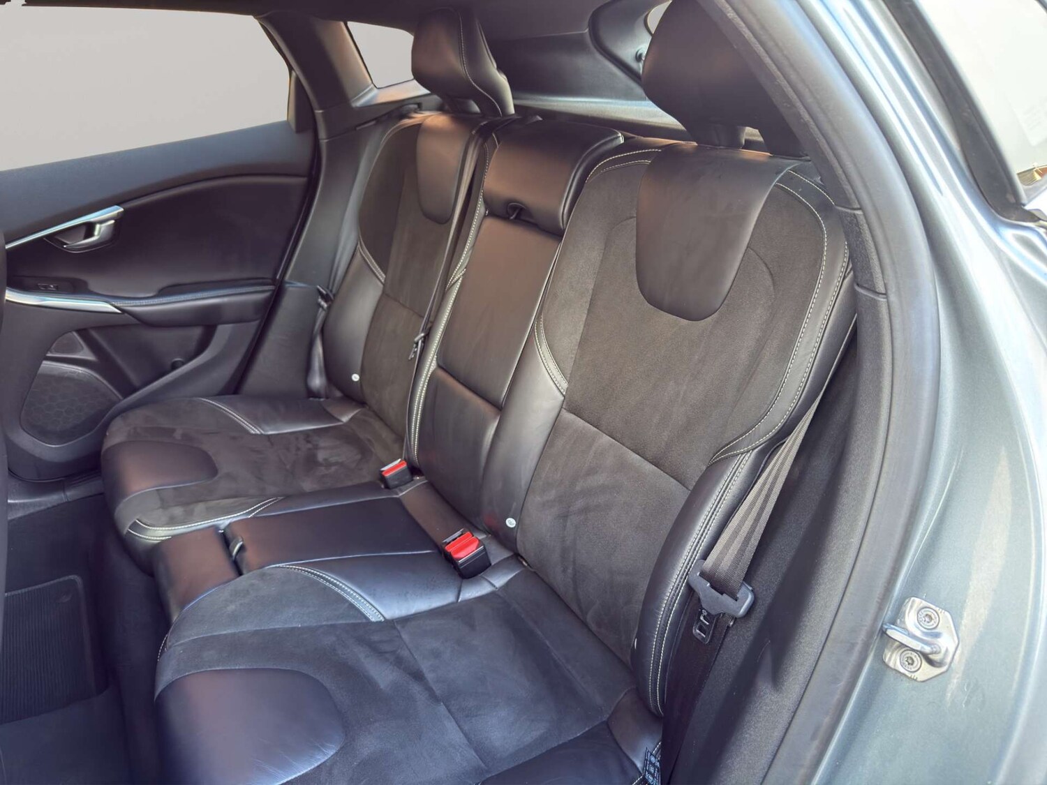 Used Volvo V40 2017 for sale - 77551275: Photo 23