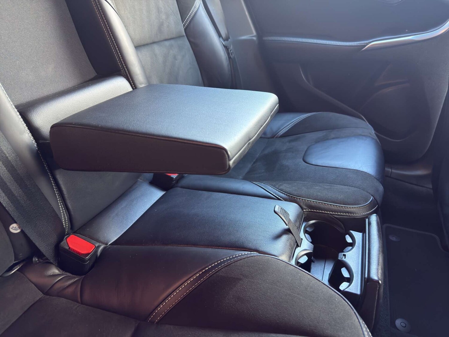 Used Volvo V40 2017 for sale - 77551275: Photo 24