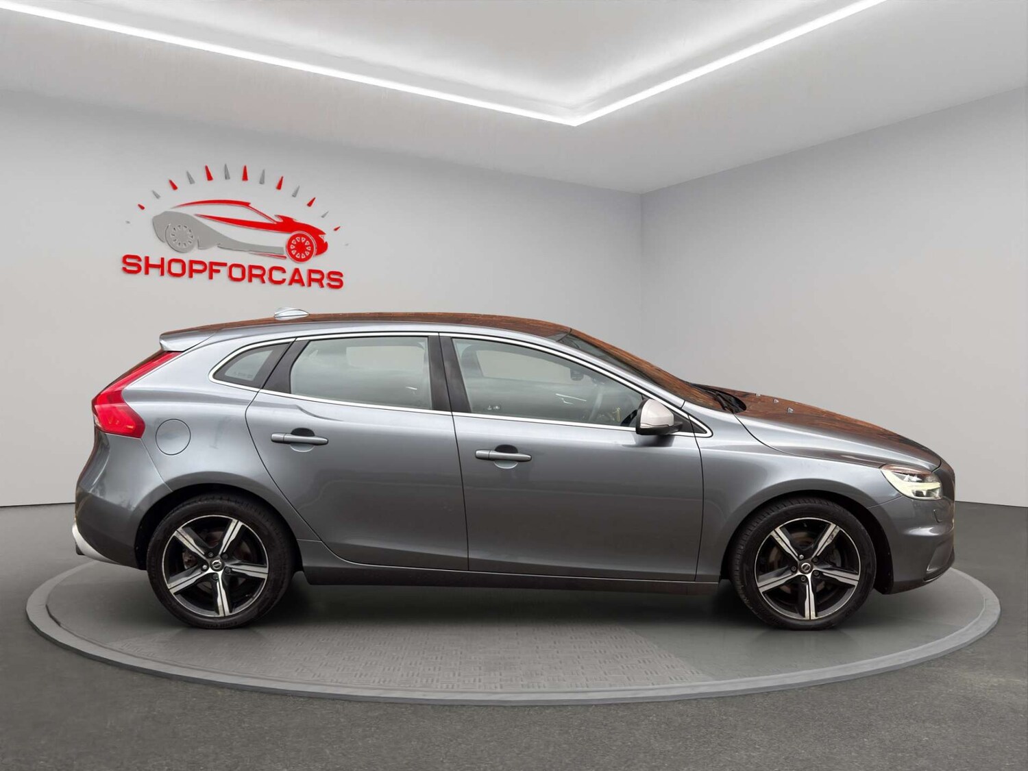 Used Volvo V40 2017 for sale - 77551275: Photo 9