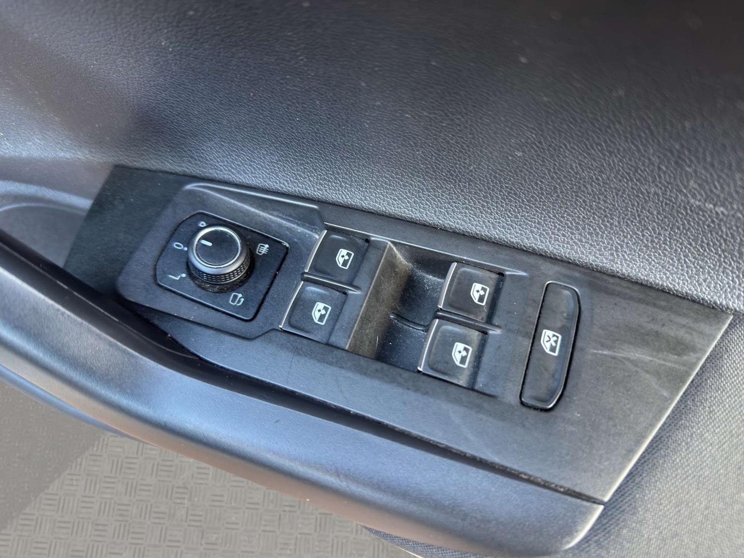 Used Volkswagen Polo 2018 for sale - 76737880: Photo 39