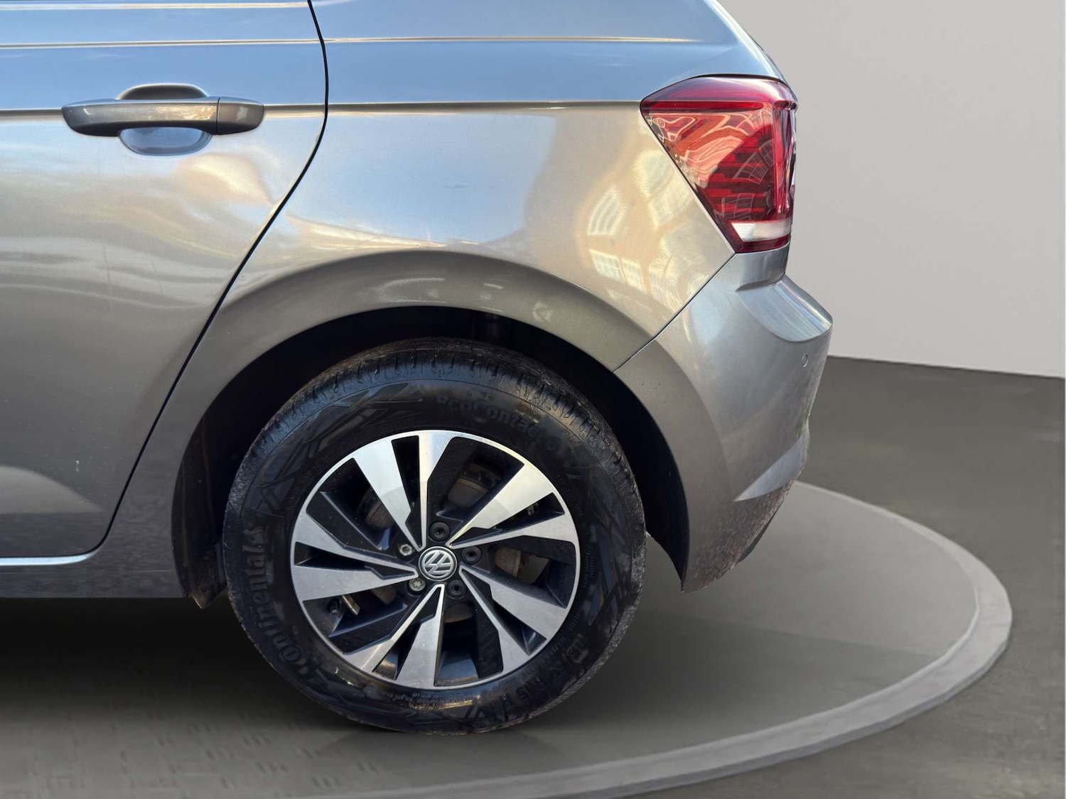 Used Volkswagen Polo 2018 for sale - 76737880: Photo 48