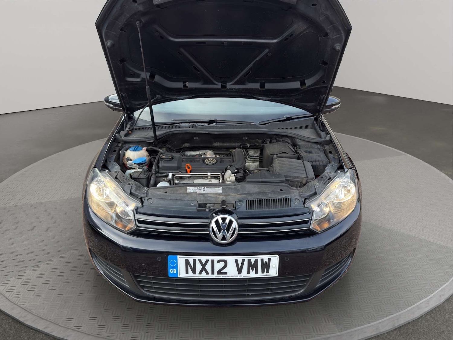 Used Volkswagen Golf 2012 for sale - 77180060: Photo 2