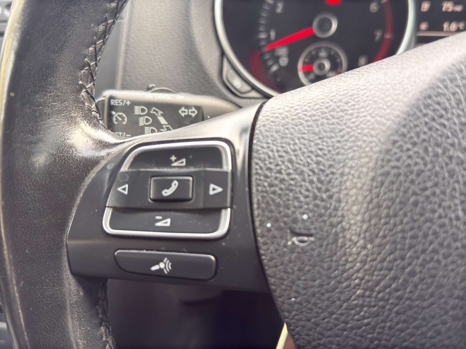 Used Volkswagen Golf 2012 for sale - 77180060: Photo 32