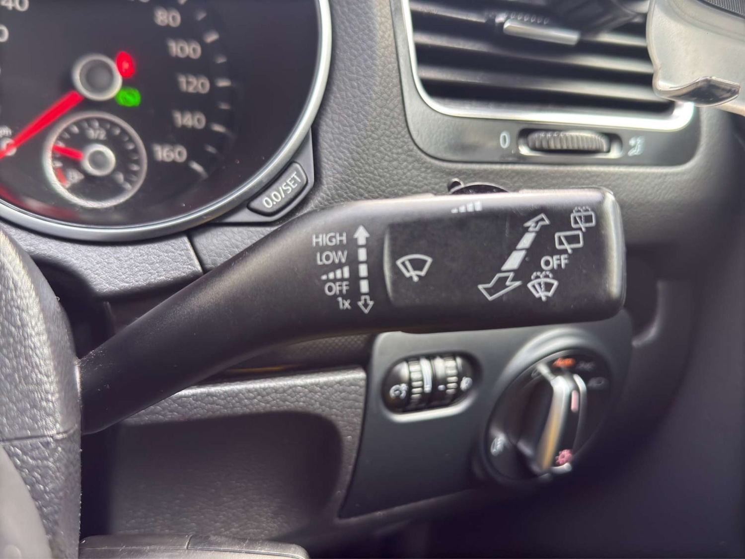 Used Volkswagen Golf 2012 for sale - 77180060: Photo 33