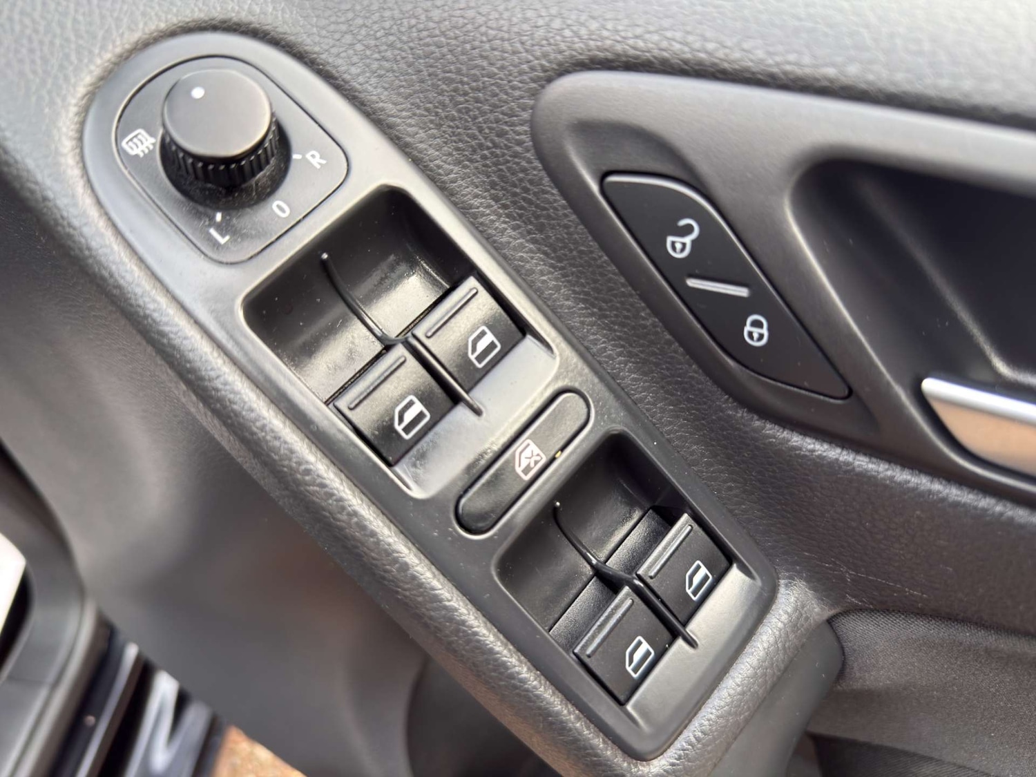 Used Volkswagen Golf 2012 for sale - 77180060: Photo 39